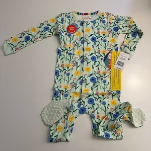 NWT 12-18M Magnetic Me Le Jardin Organic Cotton Footie